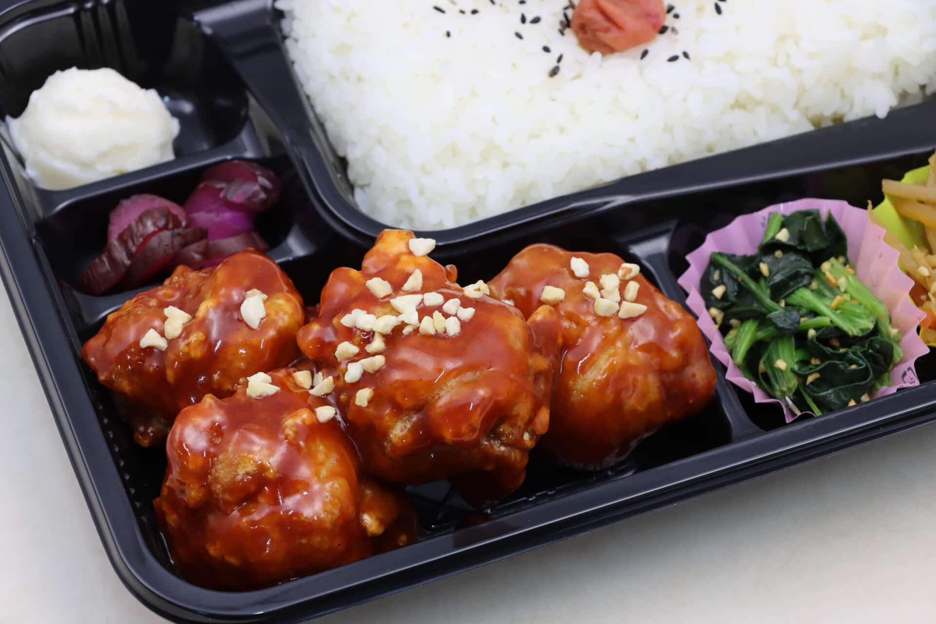ヤンニョムチキン弁当_600円